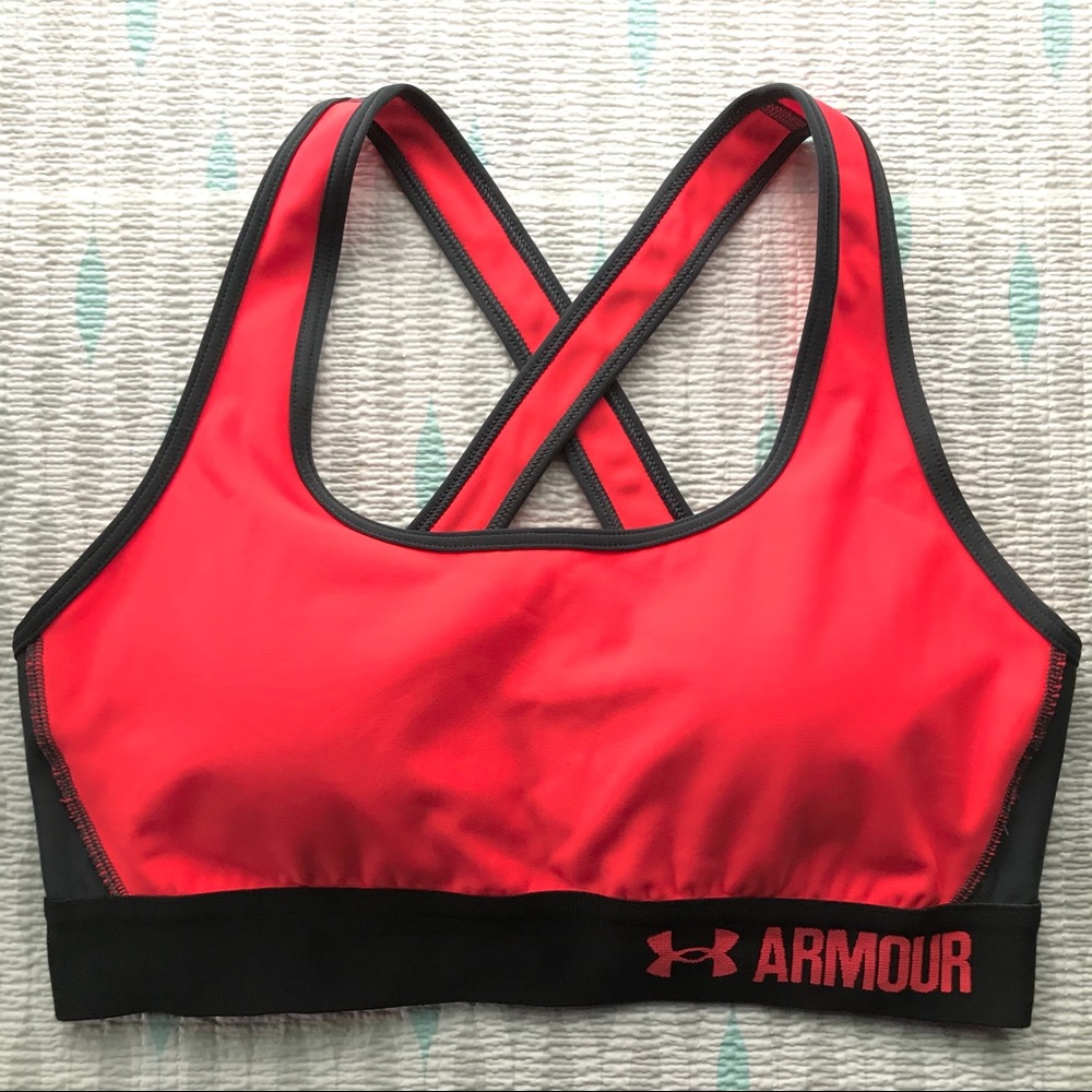 UNDER ARMOUR Compression Sports Bra size Med.